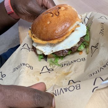 Bo & Vine Burger - Create your own burger - Burgers Near Me - Eugene, Oregon