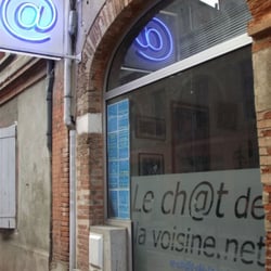 Le Chat De La Voisine