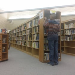 Kyrene Middle School - In the library while voting is happening.