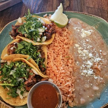 Tacos Madre - Pastor taco plate - Mexican Near Me - Costa Mesa, California Tacos Madre - Pastor taco plate - Mexican Near Me - Costa Mesa, California