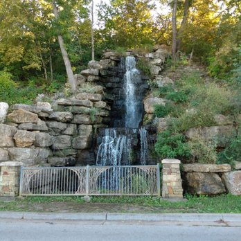 Waterfall Park - There are waterfalls here! - Parks Near Me - Independence, Missouri Waterfall Park - There are waterfalls here! - Parks Near Me - Independence, Missouri