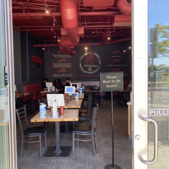 Sizzling Lunch - Interior - Japanese Near Me - Goleta, California