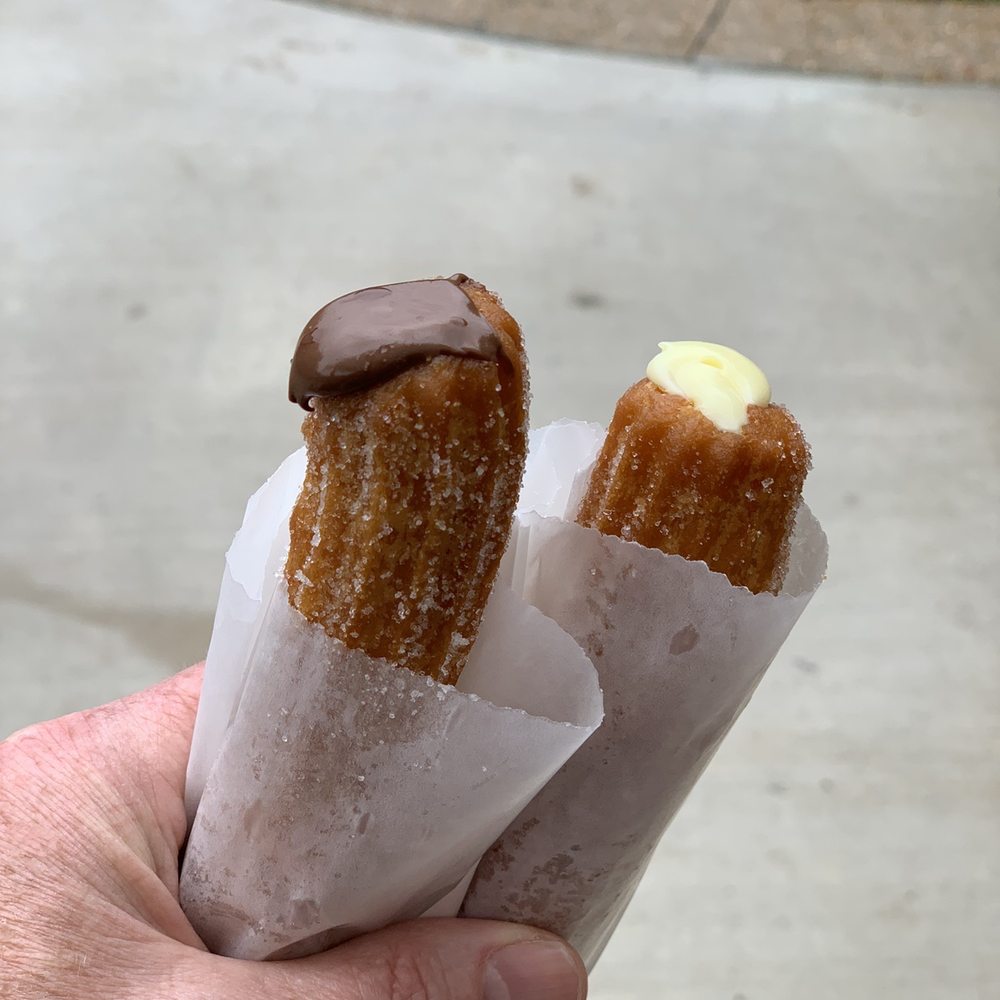 Nutella and vanilla churros