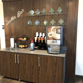 BMW of Florence - Coffee and snack area - Car Dealers Near Me - Florence, South Carolina