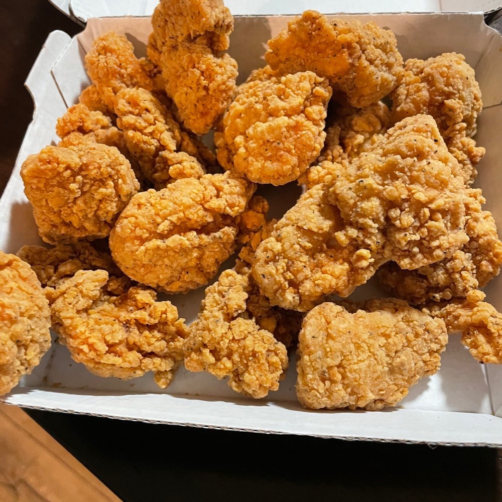 Buffalo Wild Wings - Buffalo mild boneless with extra sauce on side - Chicken Wings Near Me - Carson, California Buffalo Wild Wings - Buffalo mild boneless with extra sauce on side - Chicken Wings Near Me - Carson, California