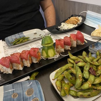 Toro sushi - Dinner with my friends! Ultimate Tuna Roll - Sushi Bars Near Me - Henderson, Nevada