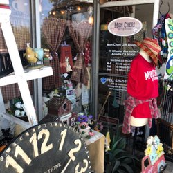 Mon Cheri Gift Boutique - Outside