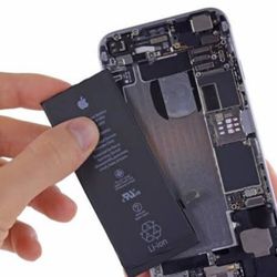 TekRenu LLC - Smartphone battery change.