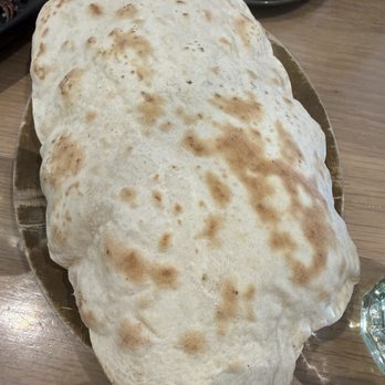 Hummus Mediterranean Kitchen - Balloon bread - Mediterranean Near Me - Palo Alto, California