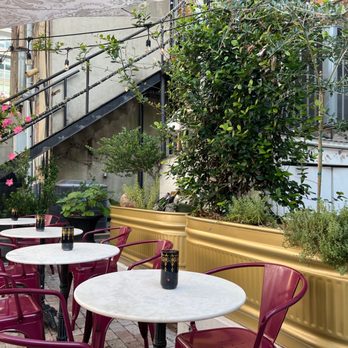 Killer Queen - Outdoor patio - Wine Bars Near Me - Durham, North Carolina