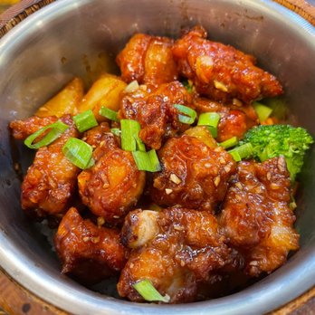 Fun Station - Crispy Spare Ribs Bucket Rice - Noodles Near Me - Honolulu, Hawaii