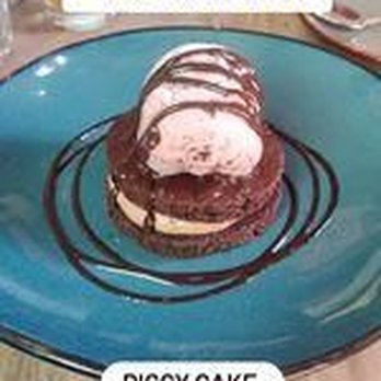 The Salted Pig - This is pig on a sandwich. Ice cream piggy on a lil cake. They have rotating ice cream flavors and they are DELICIOUS - Gastropubs Near Me - Riverside, California