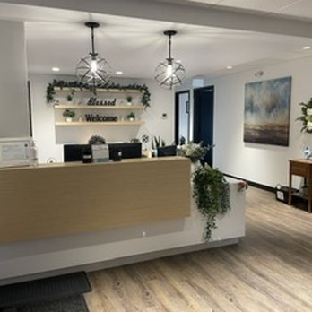 Back In Balance Chiropractic Clinic - Chiropractors Near Me - Edmonton, Alberta Back In Balance Chiropractic Clinic - Chiropractors Near Me - Edmonton, Alberta