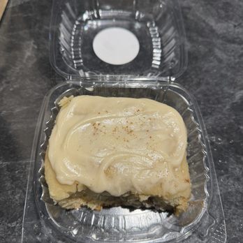 Sweet Spot Ice Cream Cafe - Original OG Cinnaroll $9 - Desserts Near Me - Richmond, Virginia