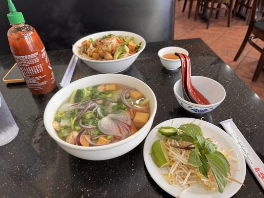 Pho Thanh Nhi (Vietnamese Food) by null