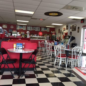 Sugar Shack Diner - The inside of Sugar Shack. Definitely has a diner appeal. - Burgers Near Me - Altoona, Iowa Sugar Shack Diner - The inside of Sugar Shack. Definitely has a diner appeal. - Burgers Near Me - Altoona, Iowa