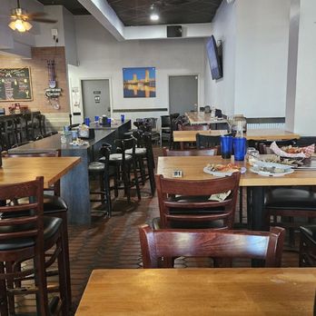 Frankie's Pizza - Pizza Near Me - Sacramento, California