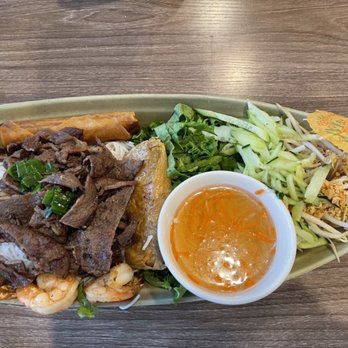 Bone & Broth - Vermicelli boat - Vietnamese Near Me - Ontario, California