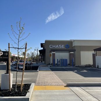 Chase Bank - Banks & Credit Unions Near Me - Hercules, California
