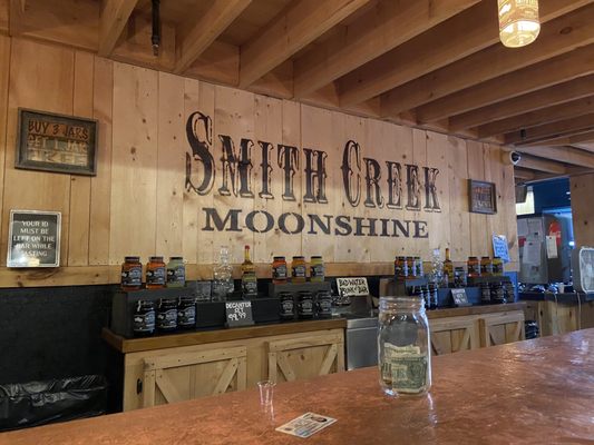 Smith Creek Moonshine by null