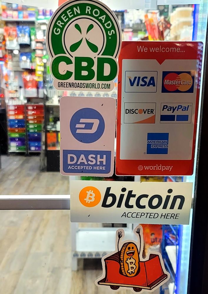 THE CORNER NEWS 36 Photos 67 Main St, Keene, New Hampshire Vape