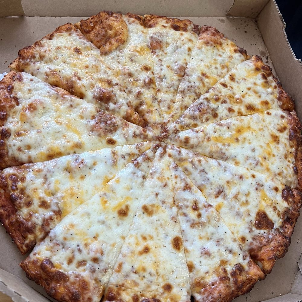 Round Table Pizza - Cheese pizza - Pizza Near Me - Kailua, Hawaii Round Table Pizza - Cheese pizza - Pizza Near Me - Kailua, Hawaii