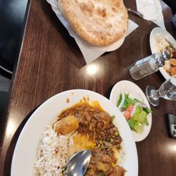 Des Pardes Restaurant & Sweets - Naan made fresh