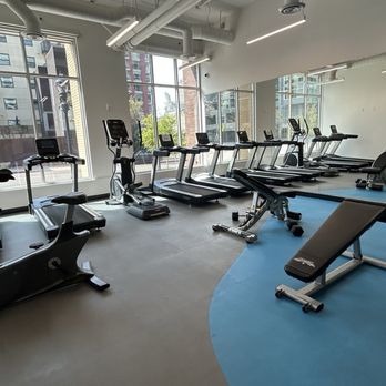 Sentral Gaslamp Quarter - Gym, (not in view: full dumbbell rack, clean towels, vending machine and water dispenser) - Hotels Near Me - San Diego, California Sentral Gaslamp Quarter - Gym, (not in view: full dumbbell rack, clean towels, vending machine and water dispenser) - Hotels Near Me - San Diego, California
