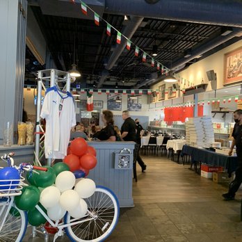 Patrizia's - the interior of a restaurant - Italian Near Me - Hauppauge, New York