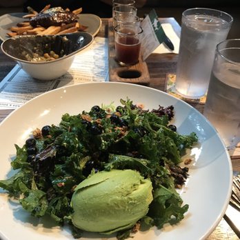 Dogfish Head Brewings & Eats - Green Machine - American Near Me - Rehoboth Beach, Delaware