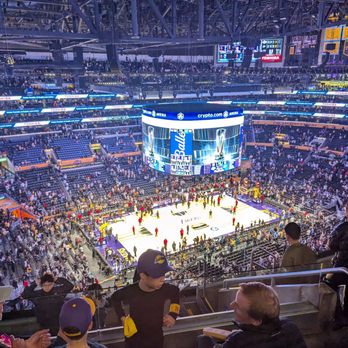 Crypto Arena - Lakers lose! - Stadiums & Arenas Near Me - Los Angeles, California