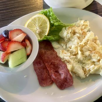 Mi Pueblo Cafe - Jan '24 - Light Breakfast: 2 eggs whites, 2 turkey bacon & fresh fruit - Waffles Near Me - Oxnard, California