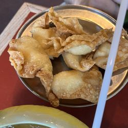 Double Dragon Inn - Crab rangoon