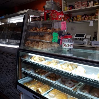 La Casa del Pan Bakery - Display of sweets - Bakeries Near Me - Union, New Jersey La Casa del Pan Bakery - Display of sweets - Bakeries Near Me - Union, New Jersey