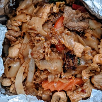 TIE Thai Restaurant - Chicken Pad See Yu - Thai Near Me - Midlothian, Texas TIE Thai Restaurant - Chicken Pad See Yu - Thai Near Me - Midlothian, Texas