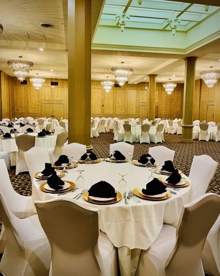 The Elms Hotel & Spa, a Destination by Hyatt Hotel by null