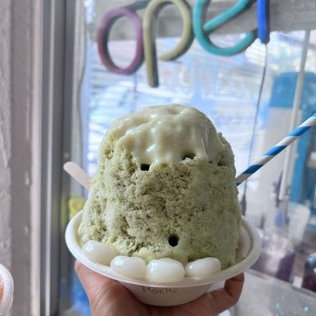 Lahaina Shave Ice - Desserts Near Me - Honolulu, Hawaii Lahaina Shave Ice - Desserts Near Me - Honolulu, Hawaii