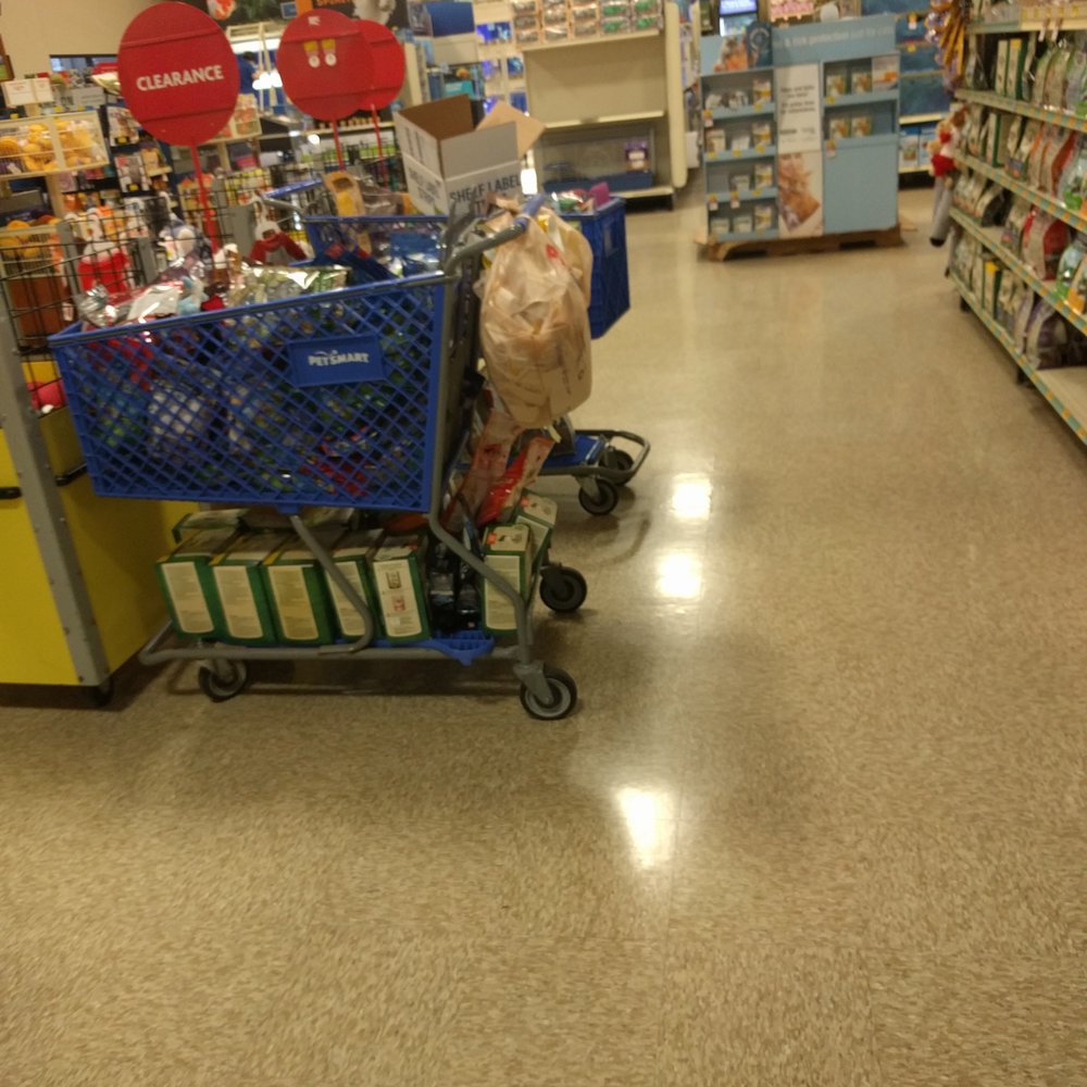 PetSmart - Oh, if you want dog treats, just rummage through these carts that are no where near employees. 3pm on 9/12 - Pet Stores Near Me - Puyallup, Washington PetSmart - Oh, if you want dog treats, just rummage through these carts that are no where near employees. 3pm on 9/12 - Pet Stores Near Me - Puyallup, Washington