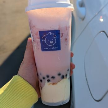 Cube Tea Studio - Creme brulee strawberry ballet with boba - Bubble Tea Near Me - St. Louis, Missouri