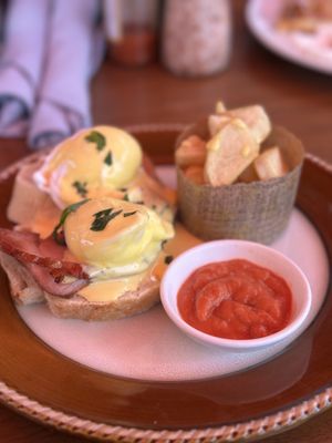 Little Lion Cafe by null