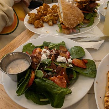 Bushfire Kitchen - Strawberry salad - American Near Me - Brea, California