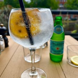 Destino - Bobbys Gin and Tonic