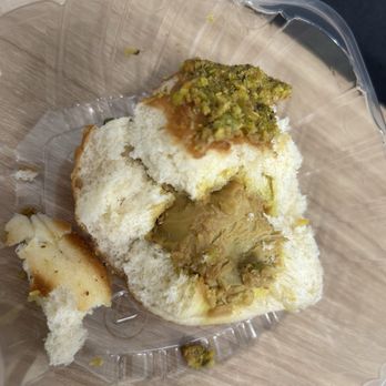 Pan Pa' Vos - Pistachio donut. I tried to eat the topping and the filling but it just gives that several days old bread. - Bakeries Near Me - Dallas, Texas Pan Pa' Vos - Pistachio donut. I tried to eat the topping and the filling but it just gives that several days old bread. - Bakeries Near Me - Dallas, Texas
