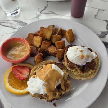 Cafe Jolie Petit - Crab cake Benedict - Coffee & Tea Near Me - Alameda, California