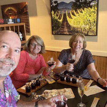 Lynfred Winery - Cheers from Lynfred Highland Park! - Wine Tasting Room Near Me - Highland Park, Illinois