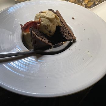 Carson Kitchen - Fudge Brownie with Brown Butter Icecream - New American Near Me - Las Vegas, Nevada Carson Kitchen - Fudge Brownie with Brown Butter Icecream - New American Near Me - Las Vegas, Nevada