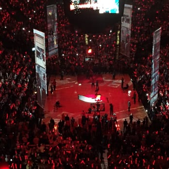 Moda Center - Stadiums & Arenas Near Me - Portland, Oregon