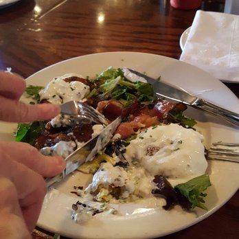 Highland Kitchen - Fried green tomatoes with bacon and a blue cheese sauce - New American Near Me - Somerville, Massachusetts