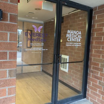 Massage Stretch Educate - Building doors from the parking lot - Massage Therapy Near Me - Havertown, Pennsylvania