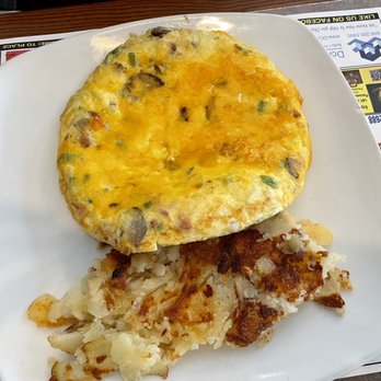 Hightstown Diner - Western Omelet - Diners Near Me - Hightstown, New Jersey